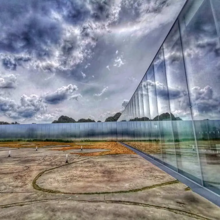 Photo du Louvre Lens extérieur 2020