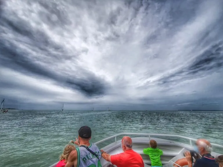 A l'avant du bateau entre Saint-Valery-sur-Somme et le Houdel