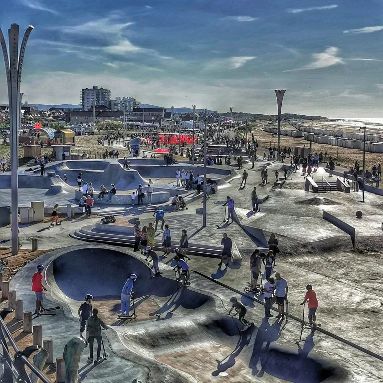 Visiter Calais À Dos De Dragon ? 6 vue du skate parc