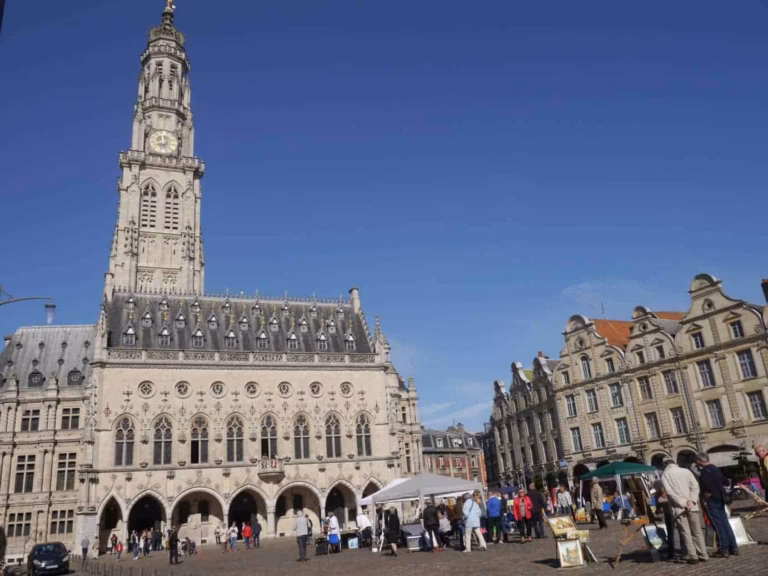 Arras place des héros