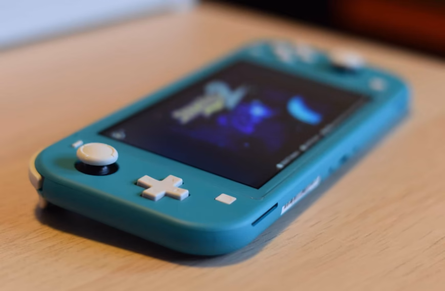 Cadeaux Éducatifs Pour Enfants De 5 À 12 Ans : Jeux Sans Écran Et Interactifs Pour Noël Ou Pour Un Anniversaire 7 La Nintendo switch Lite