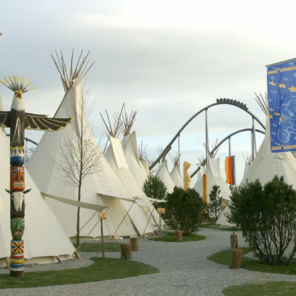Mon Guide D'Europa Park, De Rulantica Et Du Resort Hôtel ! 46 Europa-Park 2025 : Ton Guide Ultime pour le Camp Resort et la Nouvelle Cité Western « Silver Lake City »…
