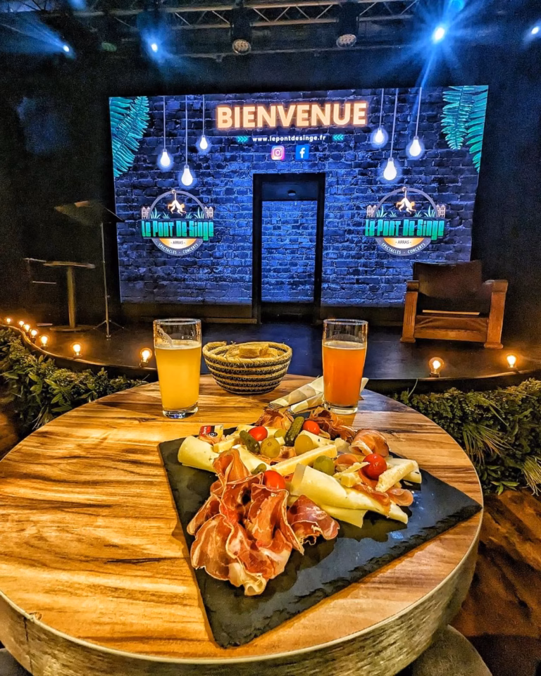 planche de charcuterie au pont de sinfe