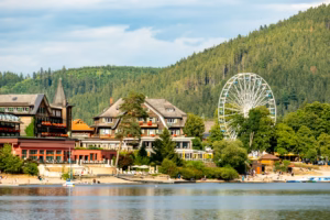 Découvrir le Lac de Titisee en Famille : Activités, Tarifs et Informations Pratiques