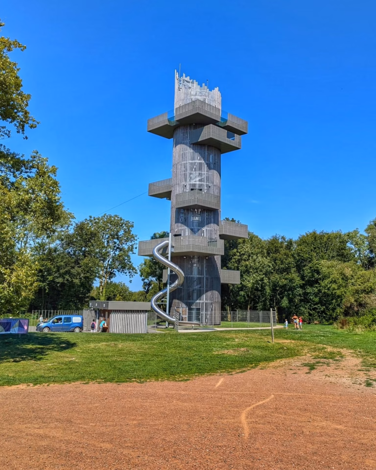 Lire la suite à propos de l’article Le belvédère du parc d&rsquo;Olhain !