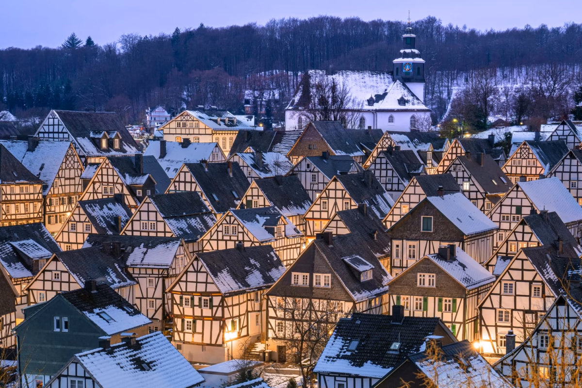 L’Allemagne Hors des Sentiers Battus : Guide des Joyaux Cachés et Alternatives aux Foules