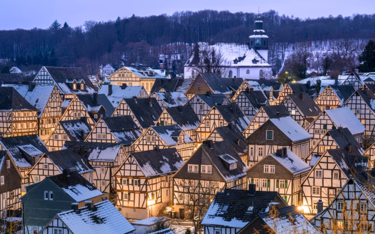 Lire la suite à propos de l’article L’Allemagne Hors des Sentiers Battus : Guide des Joyaux Cachés et Alternatives aux Foules