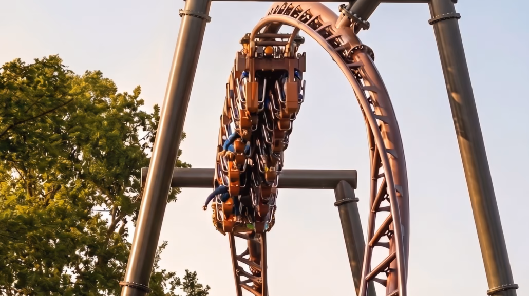 Parc Astérix : Top 5 Des Attractions Les Plus Rapides Et Fortes Pour Un Maximum De G ! 1 Montagnes russes en plein air au Parc Astérix