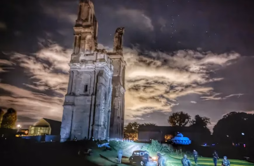 Ruines sous un ciel étoilé