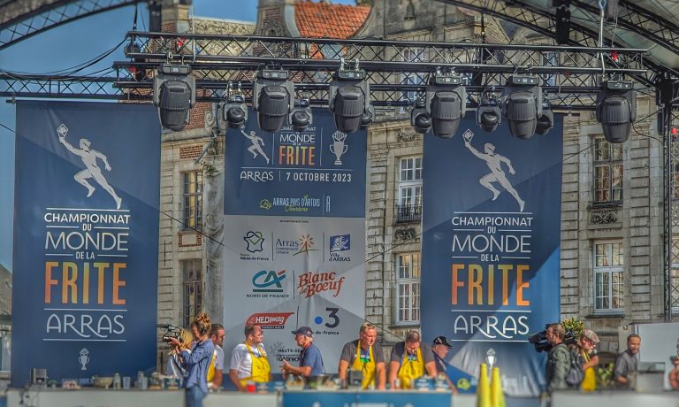 Compétition de frites à Arras